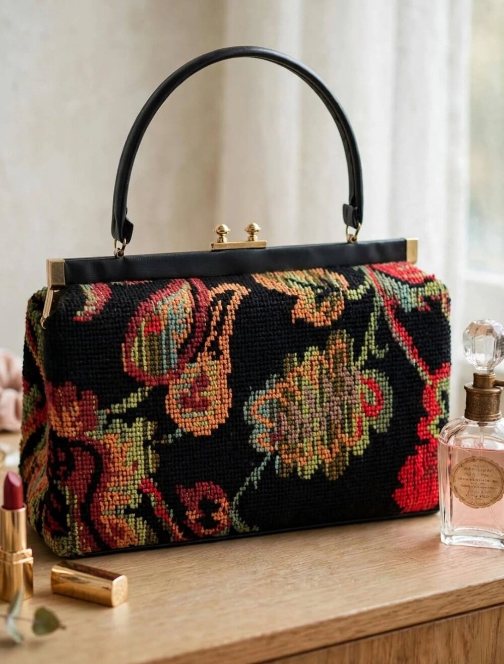 Vintage VERDI Made in Italy Needlepoint Floral Tapestry Frame Handbag Black